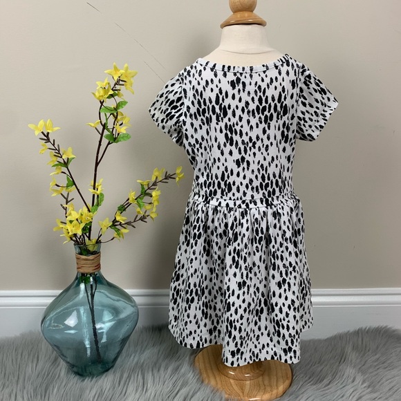 Carter’s dress - Picture 5 of 8